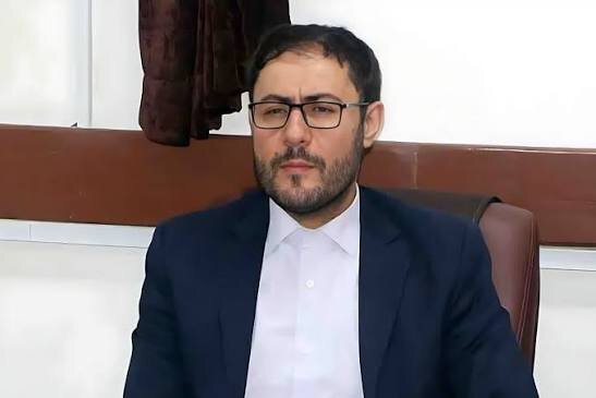راهبرد اصولی ما جذب و بومی‌گزینی نخبگان حوزوی و دانشگاهی  کردستان است