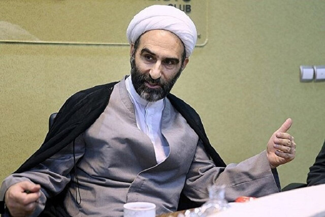 گسست نسلی جامعه را به عقب می‌راند