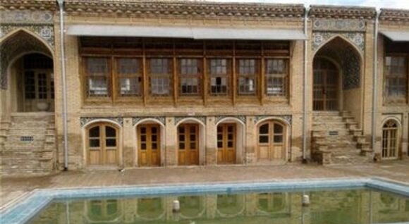 خانه چوب در بروجرد احداث می‌شود