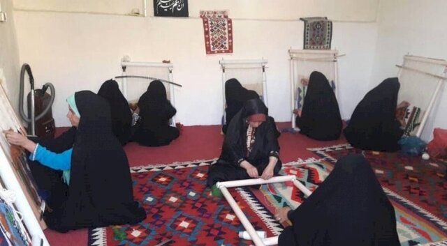 معرفی ۲۱۶ صنعتگر لرستانی برای اخذ تسهیلات معرفی ۲۱۶ صنعتگر لرستانی برای اخذ تسهیلات