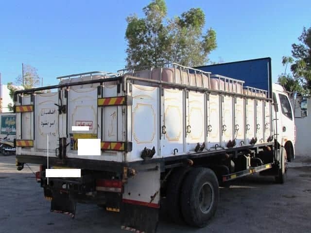 کشف ۵۲ تن نهاده دامی احتکار شده در بروجرد  کشف ۵۲ تن نهاده دامی احتکار شده در بروجرد