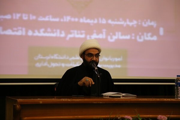 فاطمه(س) الگوی نقش مادری برای تربیت توحیدی است فاطمه(س) الگوی نقش مادری برای تربیت توحیدی است