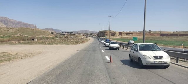 اجرای بیش از ۷۰۰ کیلومتر خط کشی در محورهای لرستان اجرای بیش از ۷۰۰ کیلومتر خط کشی در محورهای لرستان