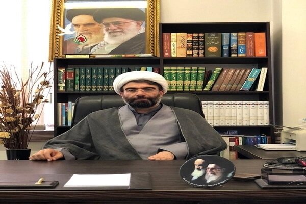 ۱۲ فروردین‌ماه سالروز رأی قاطع ملت بزرگ ایران به نظام جمهوری اسلامی است