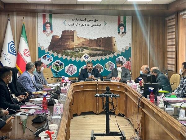 شوراهای اسلامی کار، پل ارتباطی بین کارگر و کارفرما شوراهای اسلامی کار، پل ارتباطی بین کارگر و کارفرما