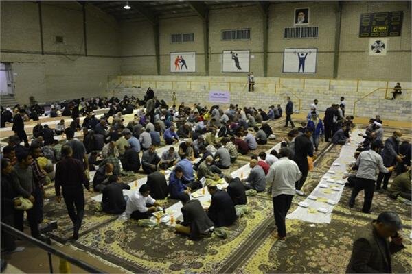 کارگران در کرونا، جبهه تولید را بیش از همیشه مورد حمایت قرار دادند