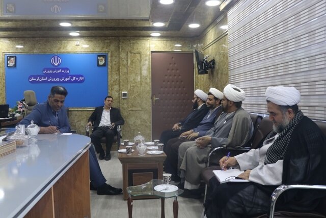 ۳۷۴ مبلغ دینی در قالب طرح امین در مدارس لرستان مشغول فعالیت هستند