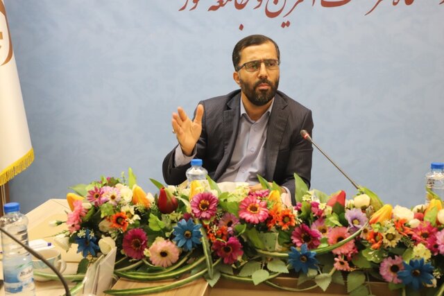 تربیت نیرو در تراز جامعه اسلامی و نقش‌آفرینی در جامعه هدف‌های دانشگاه هستند