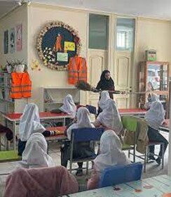 طرح همیار شهرداری در مدارس سطح شهر بروجرد اجرا می‌شود