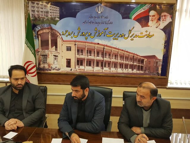 لازمه پیشرفت همه‌جانبه جوامع بها دادن به امر آموزش است