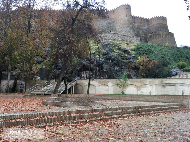 گلستان به وقت پاییز