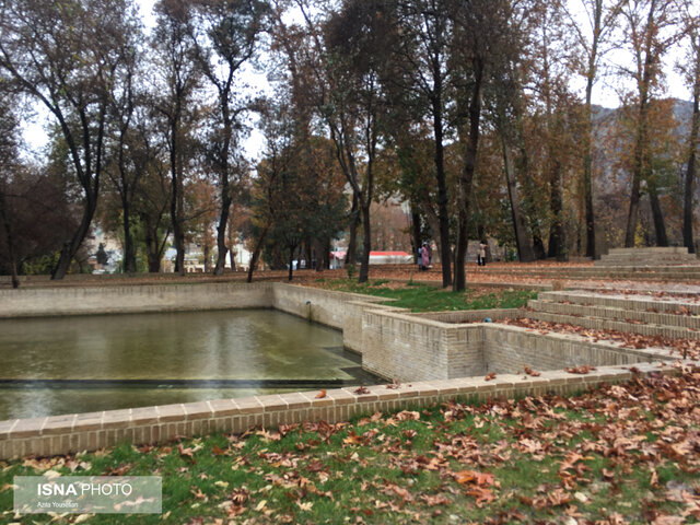 گلستان به وقت پاییز