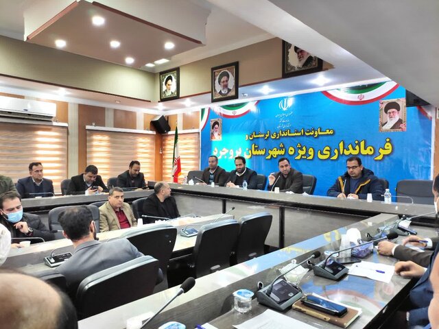 دستاوردهای انقلاب به صورت مقایسه‌ای برای جوانان بیان شود