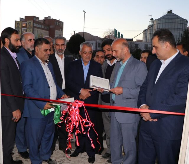 افتتاح مرکز عرضه مستقیم محصولات کشاورزی روستا بازار در لرستان