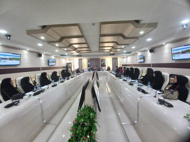 کتابخانه‌های عمومی در تربیت نسلی در تراز انقلاب اسلامی تأثیرگذار هستند