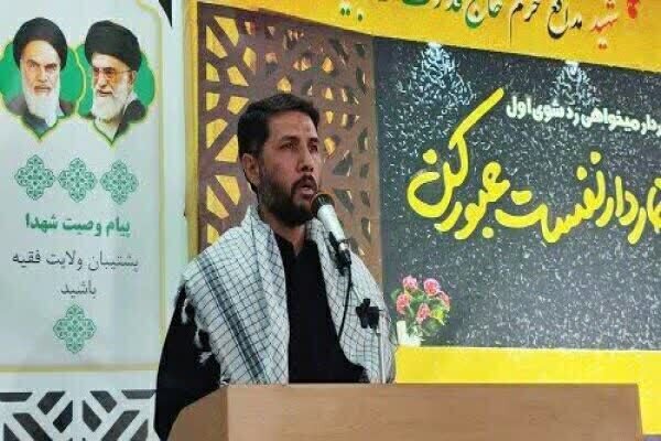 شهدا همیشه به دنبال وحدتطلبی و انسجام قلوب مؤمنین بودهاند شهدا همیشه به دنبال وحدتطلبی و انسجام قلوب مؤمنین بودهاند