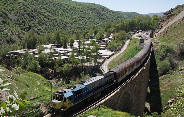 روستاهای زیادی از لرستان قابلیت ثبت در فهرست جهانی جهانگردی را دارند