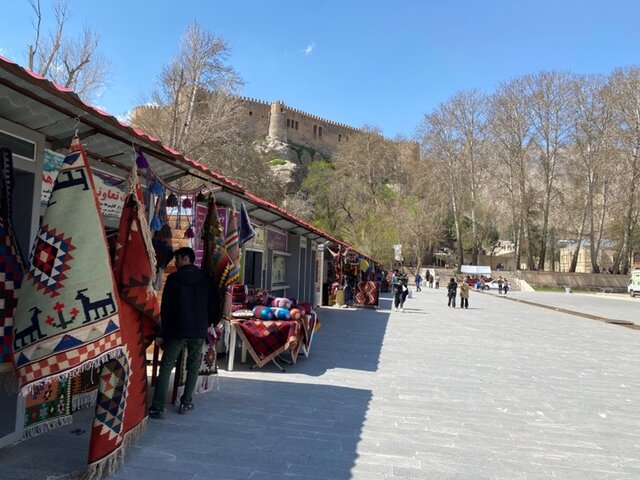 فعالیتهای صنایعدستی لرستان مشمول قوانین اصناف نیست فعالیتهای صنایعدستی لرستان مشمول قوانین اصناف نیست