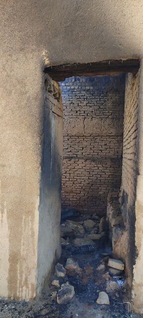 قلعه تاریخی آقبلاغ بروجرد طعمه حریق شد