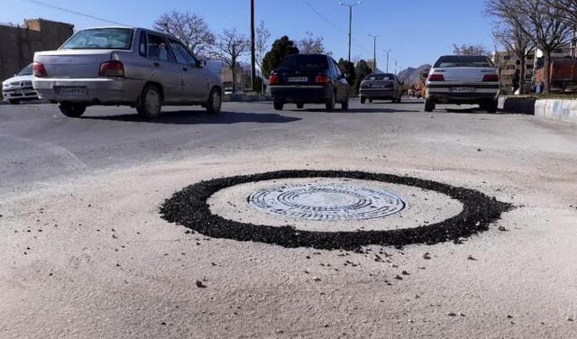 همسطح سازی ۵۵۰ باب دریچه فاضلاب در لرستان همسطح سازی ۵۵۰ باب دریچه فاضلاب در لرستان