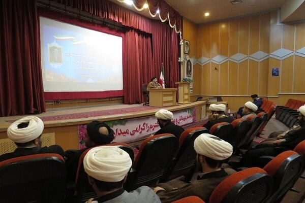 حضور حداکثری در انتخابات و راهپیمایی ۲۲ بهمن امنیتآور است حضور حداکثری در انتخابات و راهپیمایی ۲۲ بهمن امنیتآور است