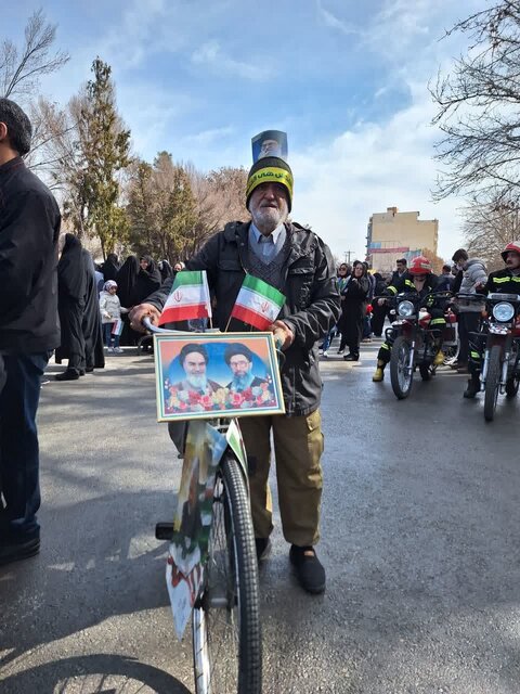 امام جمعه بروجرد: ایران به یک کشور قوی و مقتدر تبدیل شده است