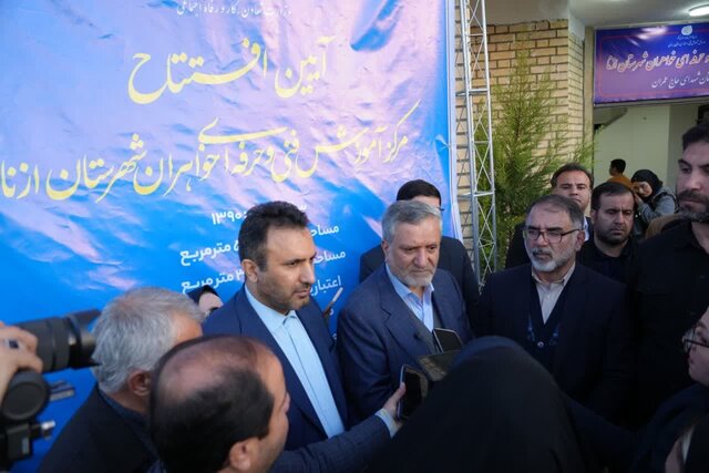 ۴ میلیون نفر در کشور آموزش فنی و حرفهای را فرا گرفتهاند ۴ میلیون نفر در کشور آموزش فنی و حرفهای را فرا گرفتهاند