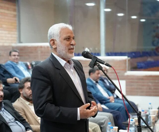 نقش مهم صنعتگران و تولیدکنندگان در افزایش جمعیت نقش مهم صنعتگران و تولیدکنندگان در افزایش جمعیت