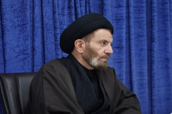 حضرت فاطمه(س) بهعنوان اسوهای کامل در تمامی ابعاد زندگی است حضرت فاطمه(س) بهعنوان اسوهای کامل در تمامی ابعاد زندگی است