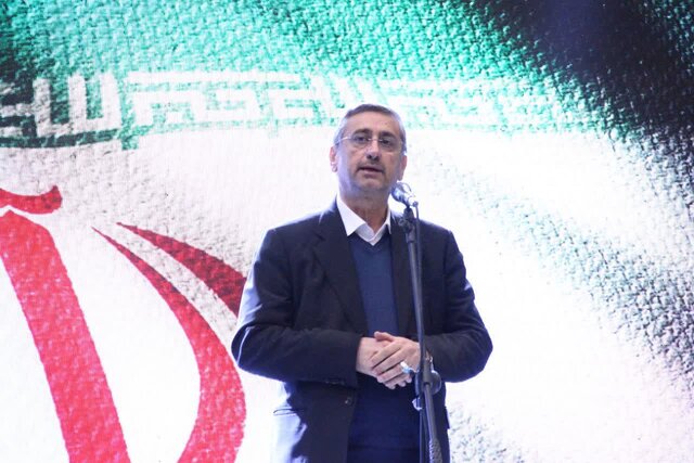 شهر باید به صورت متوازن رشد کند شهر باید به صورت متوازن رشد کند