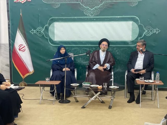 اعتبار ملی برای احیای درختان بلوط در نظر گرفته شود / حکمرانی غیرمسئولانه عامل تخریب محیط زیست است