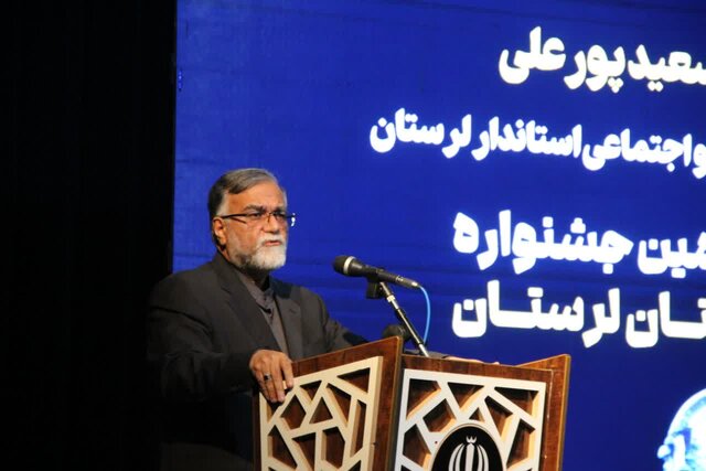 رسانه‌های توانمند پل ارتباطی میان دولت و جامعه‌اند