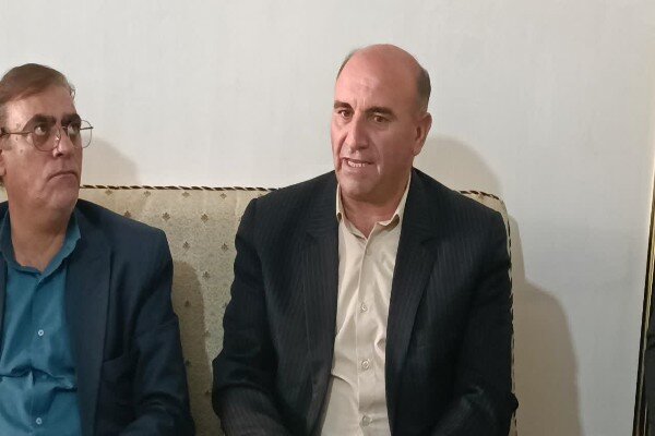 دیدار اعضای جهاد دانشگاهی لرستان با خانواده شهید «امیرحسین طولابی»