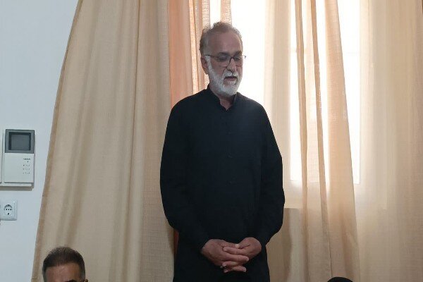 دیدار اعضای جهاد دانشگاهی لرستان با خانواده شهید «امیرحسین طولابی»