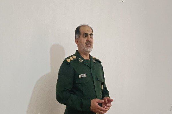 دیدار اعضای جهاد دانشگاهی لرستان با خانواده شهید «امیرحسین طولابی»