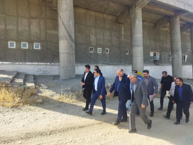 فاز اول ورزشگاه ولایت بروجرد امسال به بهره‌برداری می‌رسد