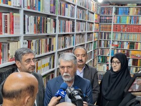 بازدید وزیر فرهنگ و ارشاد اسلامی از کتابفروشی خایدالو خرم‌آباد