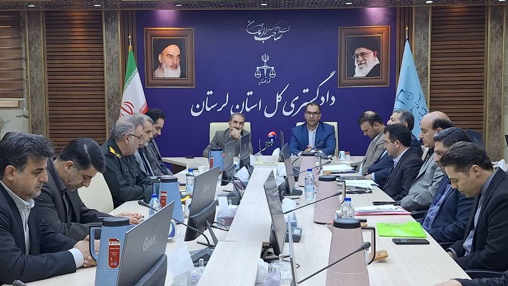 تأکید معاون قضایی دادگستری لرستان بر پیشگیری از مواد مخدر و ساماندهی خودروهای توقیفی