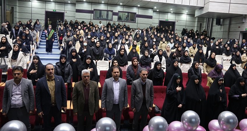 رئیس دانشگاه لرستان: بانوان در فرهنگ ایرانی - اسلامی تاثیر دارند