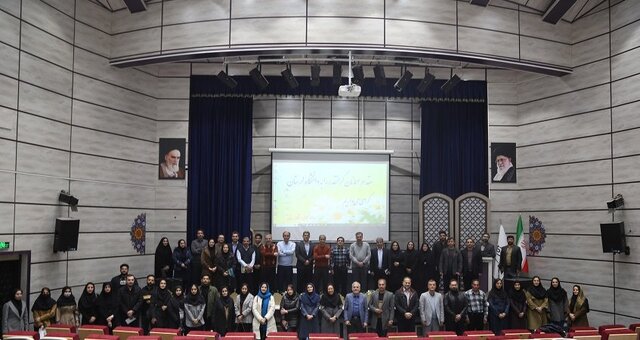 رئیس دانشگاه لرستان: گسترش ارتباطات علمی، باعث افزایش تولید علم و دانش می‌شود