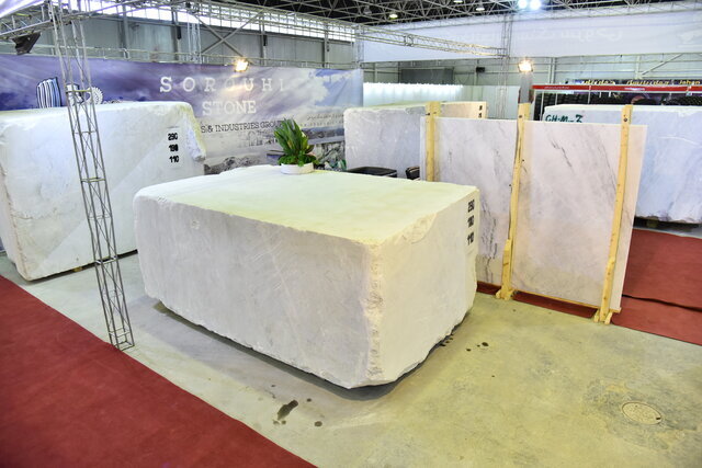 راه‌اندازی نمایشگاه دائمی و بین‌المللی سنگ در الیگودرز