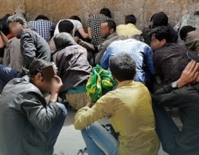 جمع آوری ۲۲ معتاد متجاهر در دورود