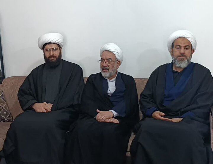 ایستادن در جبهه حق، رمز نصرت الهی است