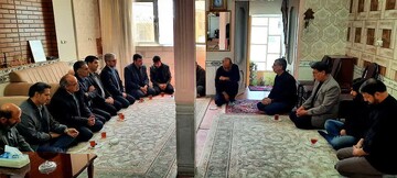 مدیر آموزش و پرورش بروجرد: تکریم خانواده‌های شهدا، پاسداشت فرهنگ ایثار و شهادت است
