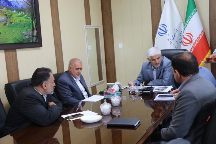 تأکید معاون استاندار لرستان بر جداسازی آب شرب از فضای سبز در شهرستان بروجرد