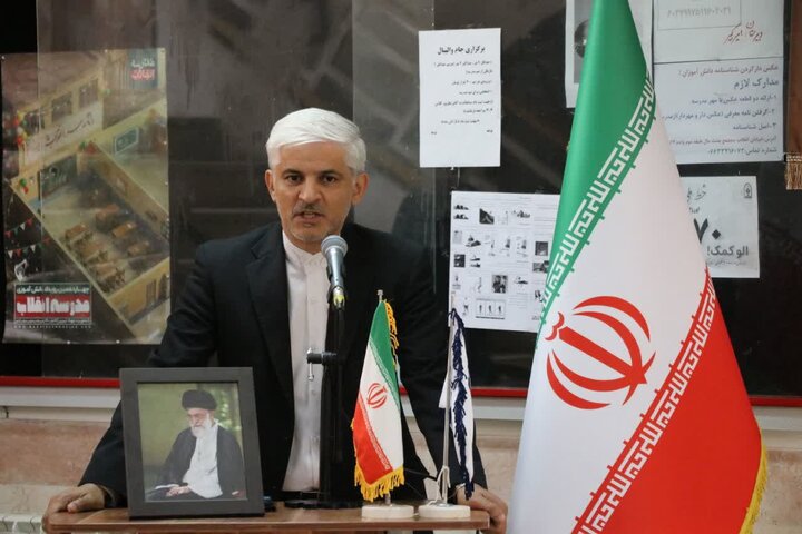 معاون استاندار لرستان: استفاده از فضای حیاط مدارس و ادارات گامی مهم در کاهش ترافیک است