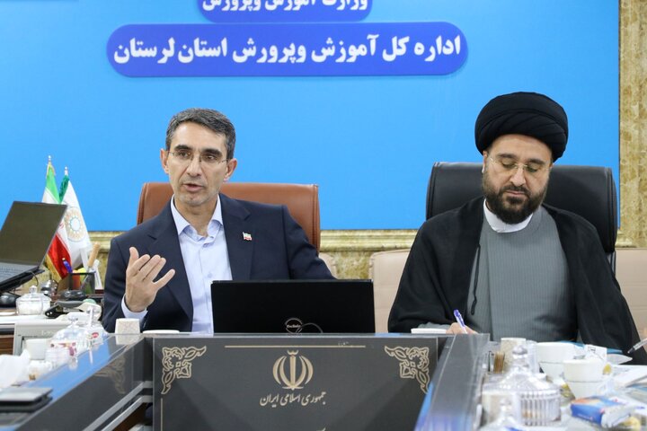 مشاور عالی وزیر: هویت‌سازی، مسئله مشترک حوزه و آموزش و پرورش است