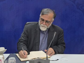 معاون استاندار لرستان: مقاومت رسانه‌ای باعث شد تا روایت جدیدی از ایران شکل بگیرد