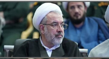 مسئول نمایندگی ولی‌فقیه در سپاه لرستان: بازگشت به مردم‌ راه عبور از مشکلات کشور است