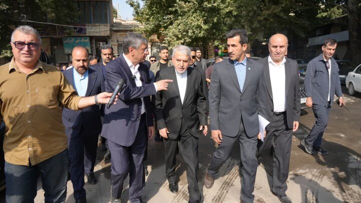 بازدید وزیر میراث‌فرهنگی از مجموعه پروژه‌های در دست اقدام فلک‌الافلاک
